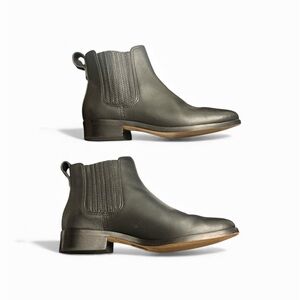 Madewell Women Black Leather Ankle Boots.